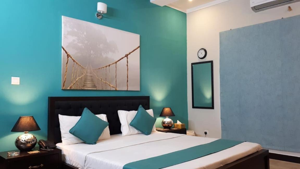 Le Grand Residence Islamabad Esterno foto